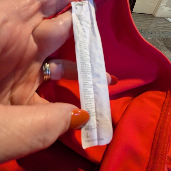 Fabletics Low Impact Crossover Sport/Workout Bra - Picture 6 of 6